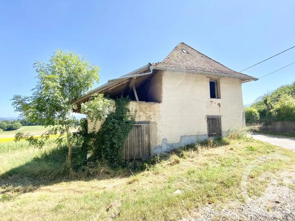 Appartement T4 à vendre  4 pièces - 106 m 2   LE PONT DE BEAUVOISIN  - 38