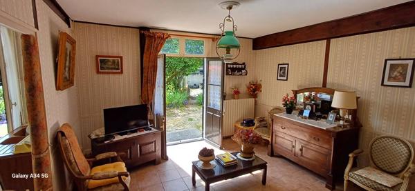 Maison de caractère de 1885, un bien unique, empreint d'histoire et de charme au coeur de Lézinnes 89160 : 167m2 habitable