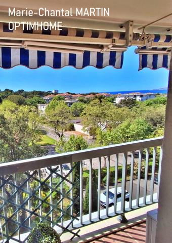 Appartement 13008 Marseille de T4 lumineux avec balcon et vue mer – confort, calme