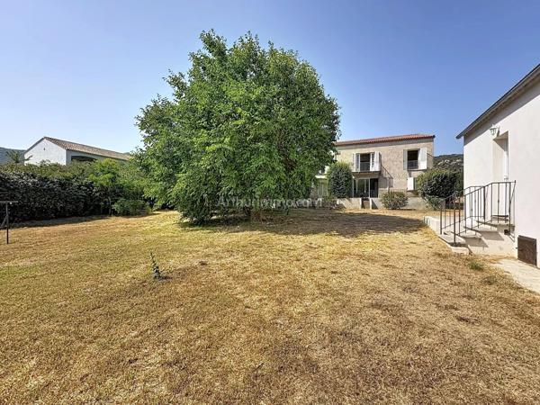 Vente                                                      Propriété
                        
                     9 pièces                      319 m2                     à Calvi