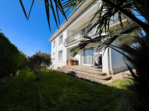 Maison T8 (investisseur) de 207 m² - Boé