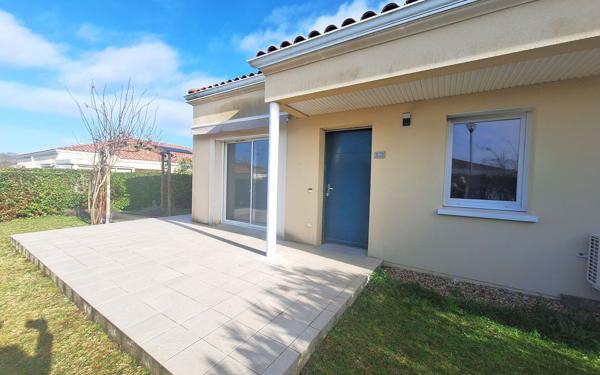 Maison à vendre    2 pièces •  Médis