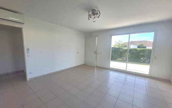 Maison à vendre    2 pièces •  Médis