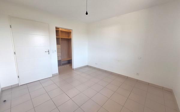 Maison à vendre    2 pièces •  Médis