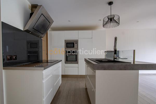 Vente
                Appartement69,66 m² - 3 Pièces -
                    NARBONNE (11100)