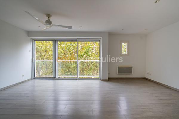 Vente
                Appartement69,66 m² - 3 Pièces -
                    NARBONNE (11100)