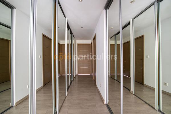 Vente
                Appartement69,66 m² - 3 Pièces -
                    NARBONNE (11100)