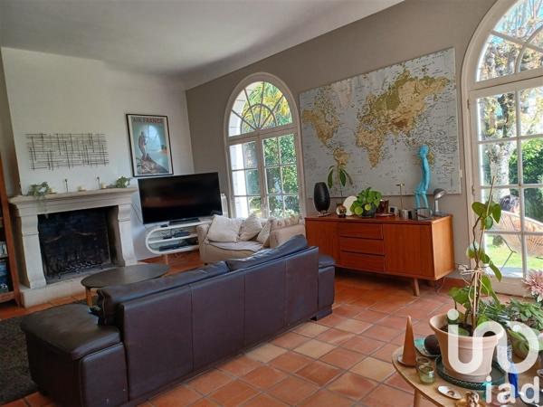 Maison 8 pièces de 171 m² à Vaux-sur-Mer (17640)