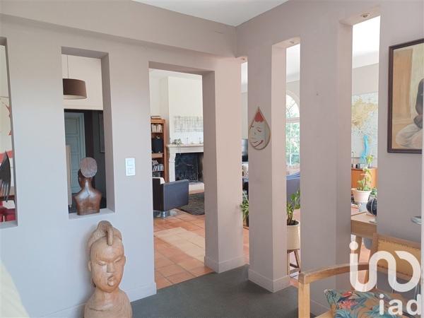 Maison 8 pièces de 171 m² à Vaux-sur-Mer (17640)