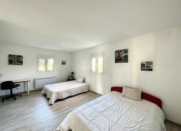 Maison à louer  4 pièces • 245 m2 Arzacq-Arraziguet