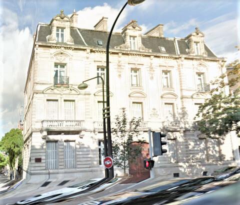 Nancy, 6 place Carnot, studio meublé neuf dans hôtel particulier