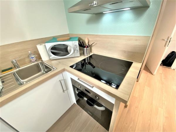 Nancy, 6 place Carnot, studio meublé neuf dans hôtel particulier