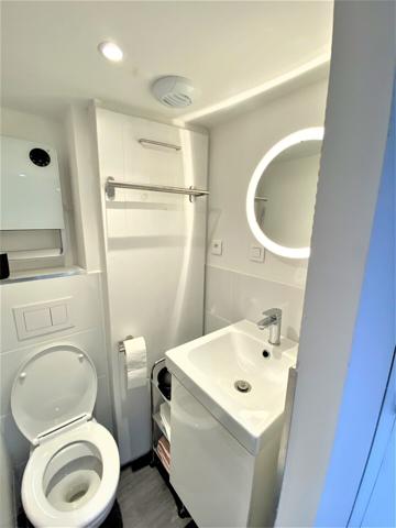 Nancy, 6 place Carnot, studio meublé neuf dans hôtel particulier