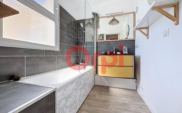 Appartement à vendre    3 pièces • 64,69 m2 Athis-Mons