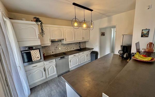 Maison à vendre    5 pièces • 97,27 m2 Bondoufle