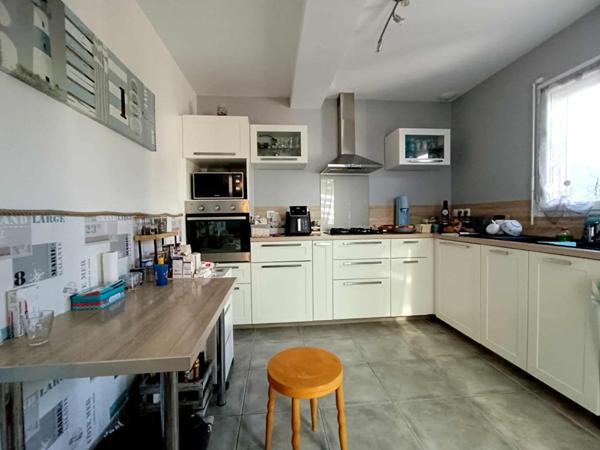 Maison Istres 5 pièce(s) 85 m2 Garage ET Jardin