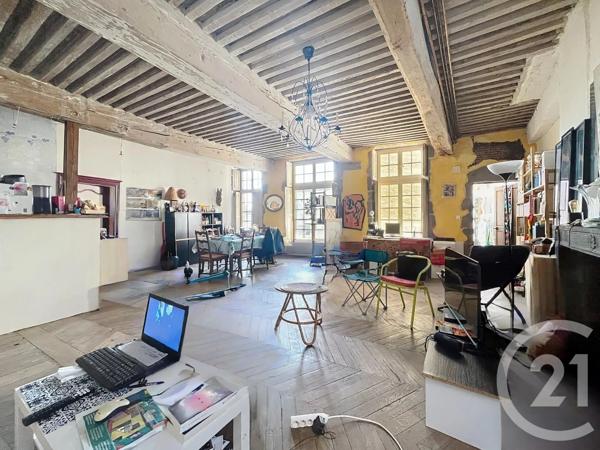 Appartement F3 à vendre  3 pièces - 83,80 m 2   RIOM  - 63
