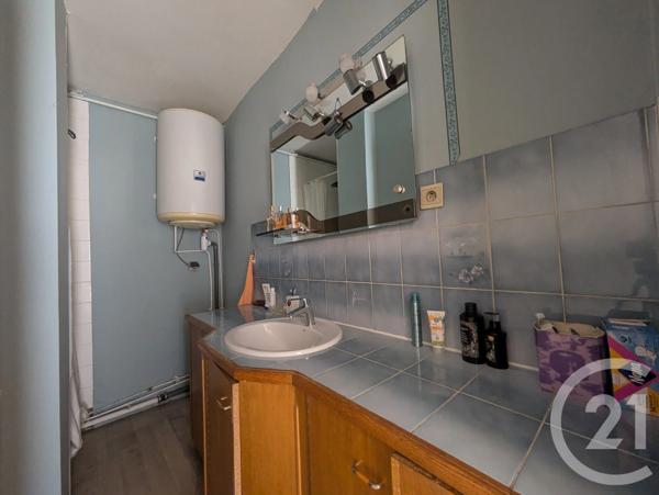 Appartement T3 à vendre  3 pièces - 72,01 m 2   CHAMBERY  - 73