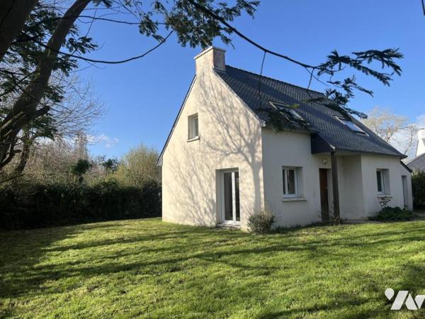 Maison d'habitation T.5 construite sur 2 niveaux