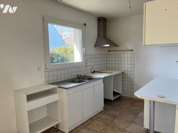 Maison d'habitation T.5 construite sur 2 niveaux