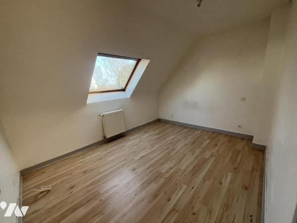 Maison d'habitation T.5 construite sur 2 niveaux