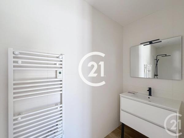 Maison à vendre  4 pièces - 120,50 m2 CHATEAUBERNARD - 16