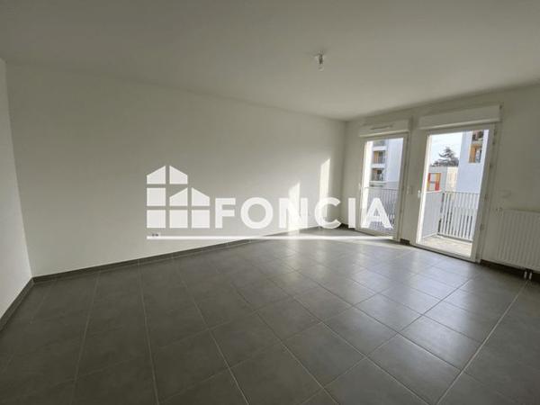 Location Appartement 4 pièces 88.42 m² - 177 RUE DU PAS NOTRE DAME Tours 37100