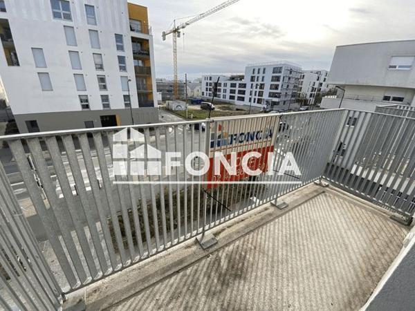 Location Appartement 4 pièces 88.42 m² - 177 RUE DU PAS NOTRE DAME Tours 37100