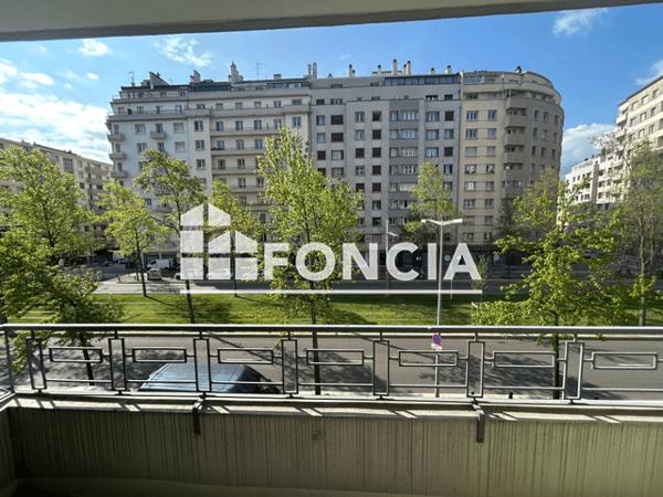 Location Appartement 3 pièces 71.92 m² - 50 BOULEVARD JOSEPH VALLIER Grenoble 38100