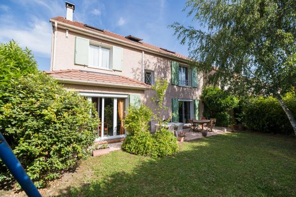 MAISON FAMILIALE - 166 m2 - ELANCOURT  Élancourt (78990)