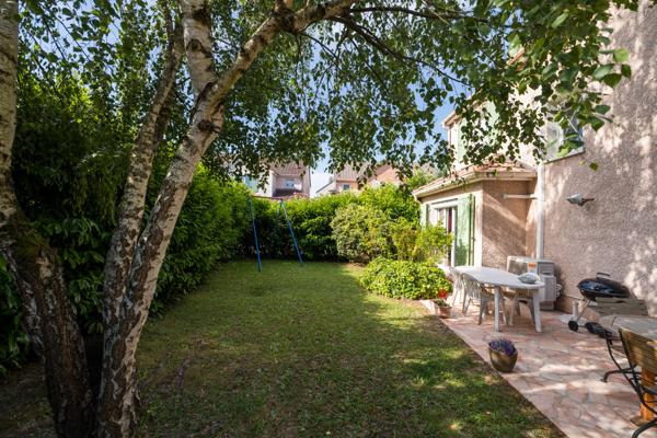 MAISON FAMILIALE - 166 m2 - ELANCOURT  Élancourt (78990)