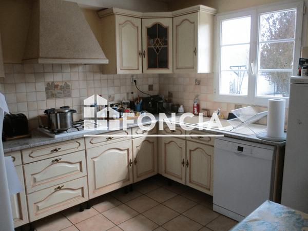Location Maison 6 pièces 130.12 m² - Auzouer-en-touraine 37110