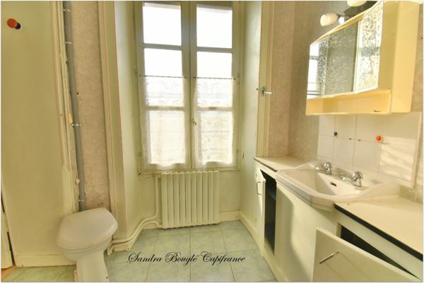 Maison à vendre 6 pièces MONTJEAN (53)