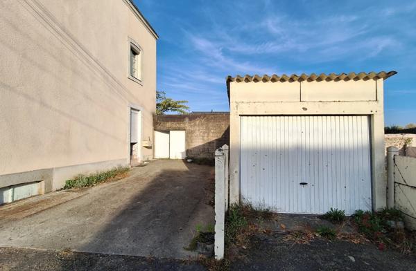 Maison à vendre 6 pièces MONTJEAN (53)