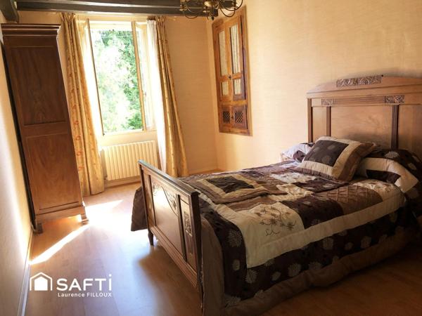 Longère lumineuse sur un parc d'un hectare