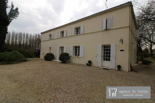 Maison bourgeoise Jonzac 308 m²