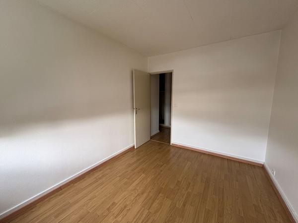 Appartement 2 pièces de 50 m² avec parking et cave - Idéal investisseur - OZOIR LA FERRIERE