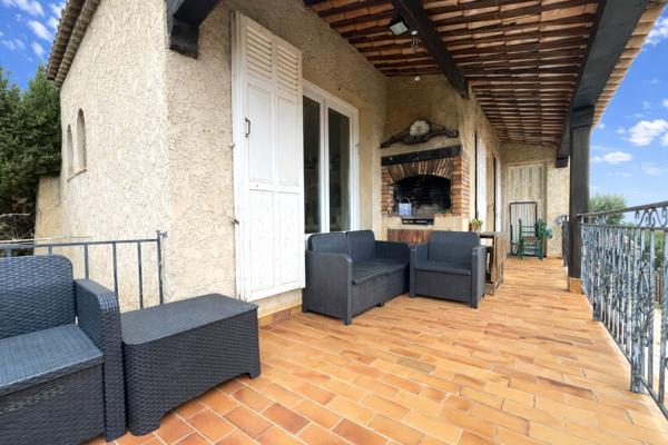 Villa 214m² Vue Mer Saint Laurent Du Var