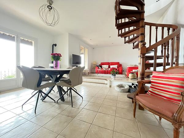 Villa 214m² Vue Mer Saint Laurent Du Var
