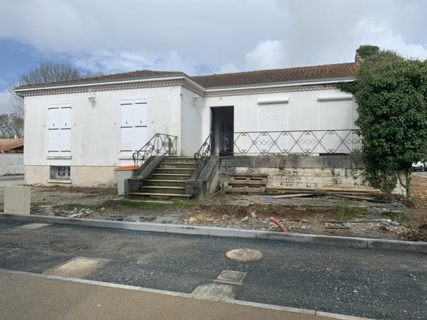 Maison d'habitation de 320m2 - Clavette 17220
