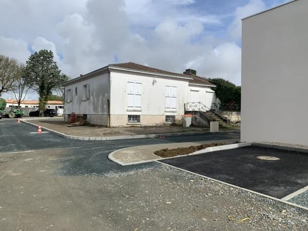 Maison d'habitation de 320m2 - Clavette 17220