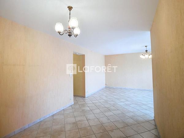Location appartement Saint-Junien - 3 pièce(s) - 74 m² - 690 €/mois