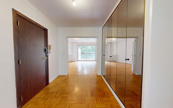 Appartement à vendre    2 pièces • 65,02 m2 Lyon 4