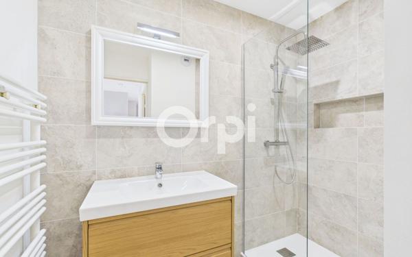 Appartement à vendre    4 pièces • 71 m2 Mandelieu-la-Napoule