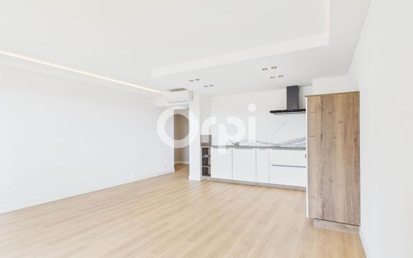 Appartement à vendre    4 pièces • 71 m2 Mandelieu-la-Napoule