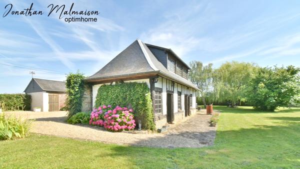 Maison de Caractère avec Dépendances sur une Parcelle Arborée de plus de 3000 m²