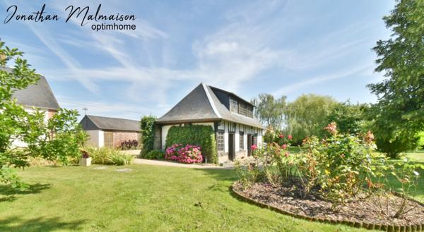 Maison de Caractère avec Dépendances sur une Parcelle Arborée de plus de 3000 m²
