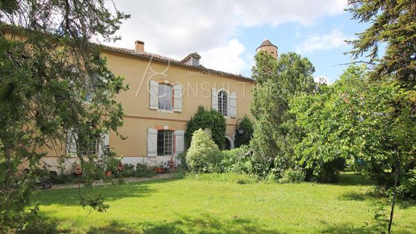 VENTE – MAUVEZIN GERS- CHÂTEAU ET DÉPENDANCES SUR PARC CONSTRUCTIBLE