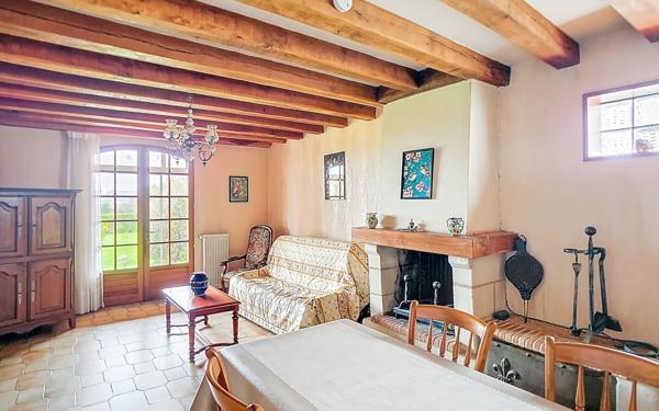 Maison à vendre    3 pièces •  Brain-sur-l'Authion