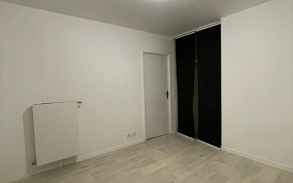Appartement à louer    1 pièce •  Tremblay-en-France